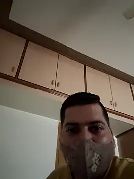 Snapshot of vansh1802 chatting on February 27, 6:18 am vansh1802 online show from February 27, 6:18 am