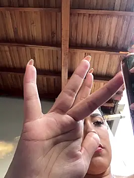 Snapshot of WHAAATTTTTTTTTT chatting on January 13, 10:03 pm WHAAATTTTTTTTTT online show from January 13, 10:03 pm