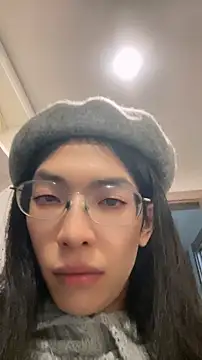 Snapshot of CrytinaSissyCrossdress chatting on October 26, 3:40 pm CrytinaSissyCrossdress online show from October 26, 3:40 pm