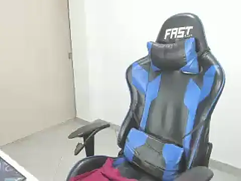 sophiax-x online show from February 22, 12:08 pm