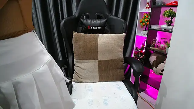 Yuki-yio online show from March 10, 1:34 am