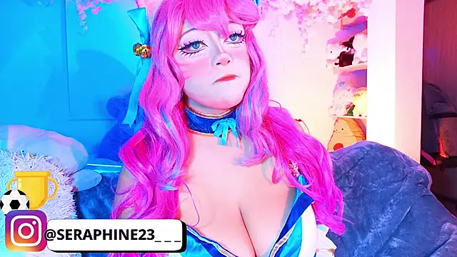 Snapshot of seraphine23 chatting on July 23, 3:15 am seraphine23 online show from July 23, 3:15 am