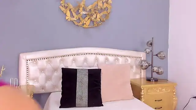 Snapshot of Alana_2916_ chatting on December 21, 2:04 pm Alana 2916 online show from December 21, 2:04 pm