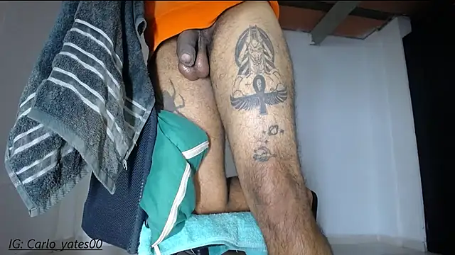 Snapshot of Carlo_yates chatting on February 25, 6:47 am Carlo yates online show from February 25, 6:47 am