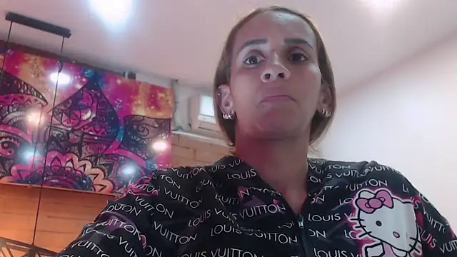 Snapshot of Amber_Moore chatting on March 8, 2:23 am Amber Moore online show from March 8, 2:23 am