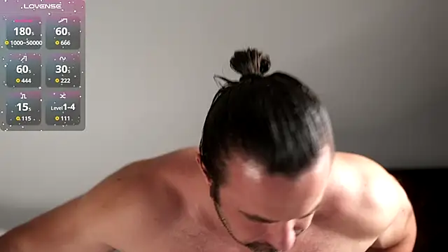 Snapshot of Jonathan___123 chatting on November 26, 3:29 am Jonathan 123 online show from November 26, 3:29 am