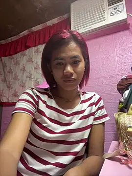 Snapshot of Cutie_body11 chatting on May 6, 6:08 am Cutie body11 online show from May 6, 6:08 am
