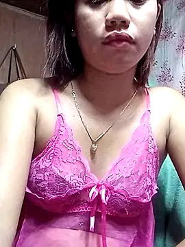 Snapshot of Cutie_body11 chatting on June 16, 8:11 pm Cutie body11 online show from June 16, 8:11 pm