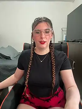 Snapshot of xxbbtaa chatting on August 1, 7:57 pm xxbbtaa online show from August 1, 7:57 pm