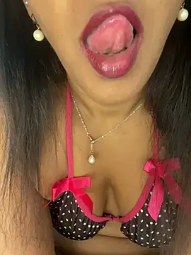 naughtyjaanu online show from March 7, 1:31 am