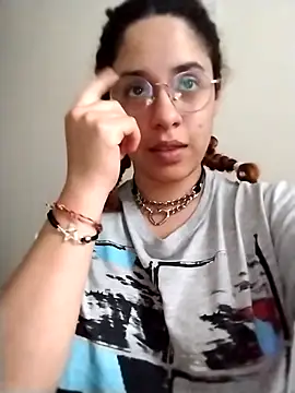 EmmaMelissa0521 online show from November 1, 10:23 pm