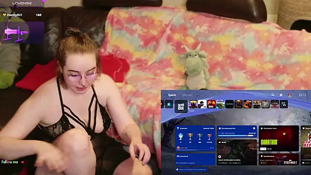 Snapshot of GamerGirl_Eve chatting on March 10, 6:13 pm GamerGirl Eve online show from March 10, 6:13 pm