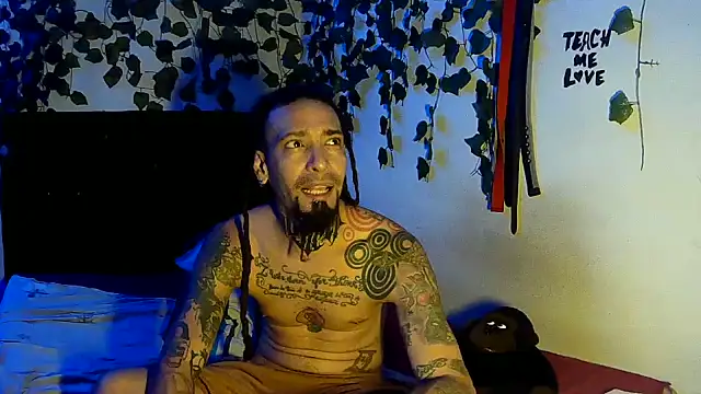 caribbeanlover1 online show from June 17, 11:49 pm