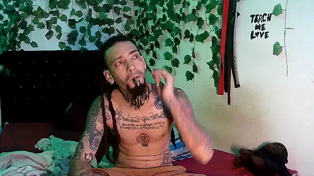 caribbeanlover1 online show from June 18, 1:26 pm