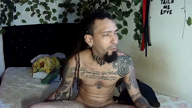caribbeanlover1 online show from June 28, 4:02 pm
