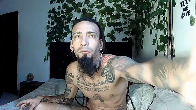 caribbeanlover1 online show from July 22, 12:19 pm