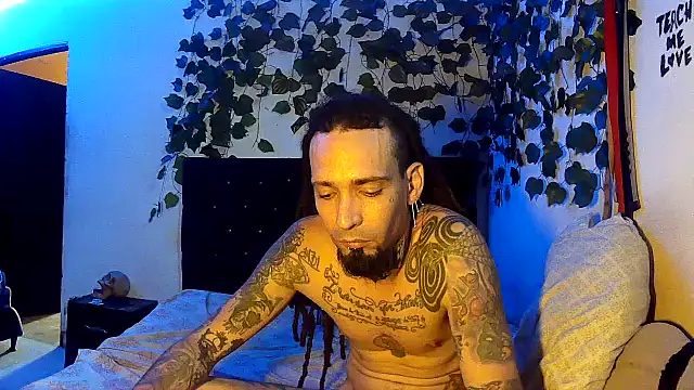 caribbeanlover1 online show from July 31, 9:25 pm