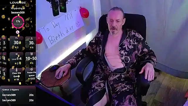 Richy  Rich  online show from August 4, 11:07 pm