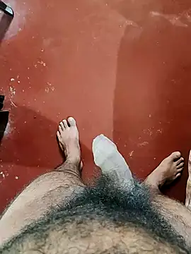 Snapshot of MalluBoyForGirls chatting on February 19, 9:17 am MalluBoyForGirls online show from February 19, 9:17 am