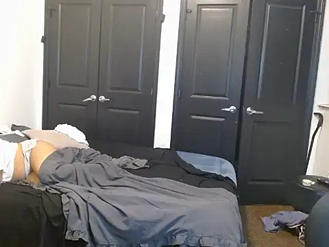 Snapshot of realninafame chatting on December 29, 9:39 am realninafame online show from December 29, 9:39 am