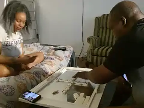 Snapshot of realninafame chatting on December 3, 5:59 am realninafame online show from December 3, 5:59 am