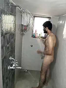 Snapshot of SimplyKarthik09 chatting on October 31, 4:35 am SimplyKarthik09 online show from October 31, 4:35 am