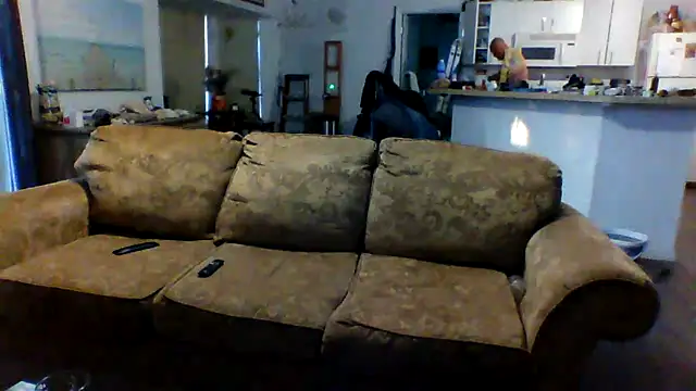 Snapshot of Yankeedave420 chatting on January 14, 10:34 pm Yankeedave420 online show from January 14, 10:34 pm