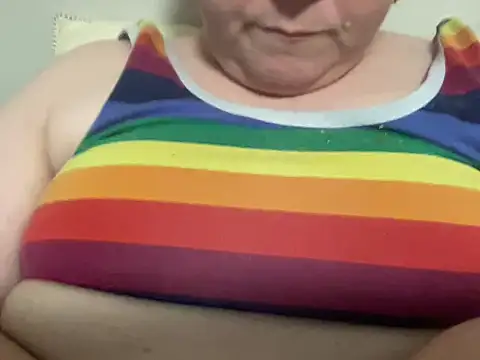 ParisNova online show from December 2, 10:34 pm