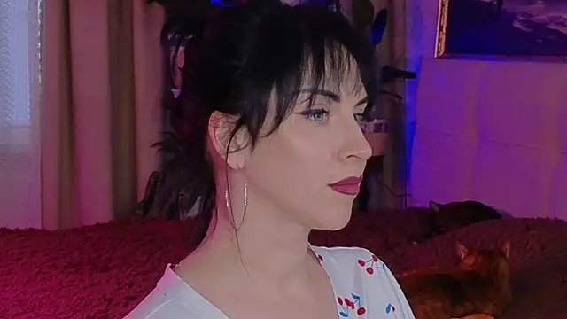 Snapshot of lily_conor chatting on November 27, 8:16 am lily conor online show from November 27, 8:16 am