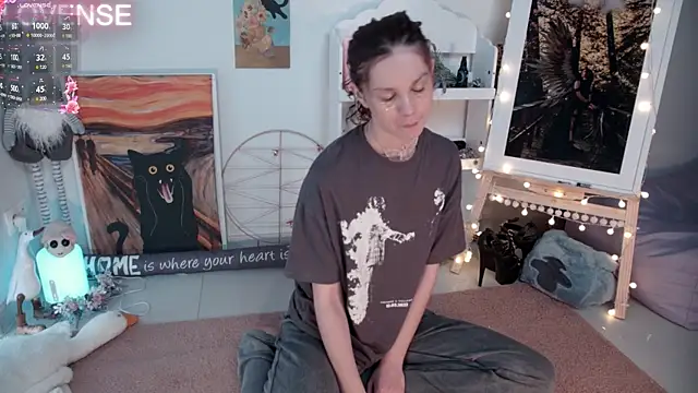 Snapshot of Careful_i_bite chatting on February 1, 7:47 am Careful i bite online show from February 1, 7:47 am