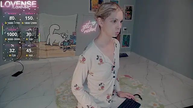 Snapshot of Careful_i_bite chatting on September 17, 4:58 am Careful i bite online show from September 17, 4:58 am