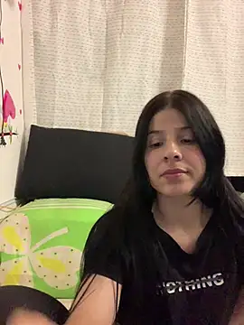 Estefani 32 online show from April 25, 6:49 pm