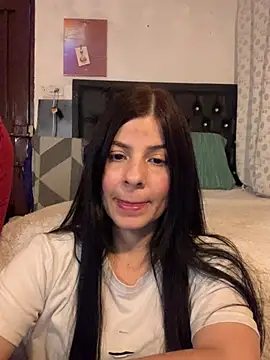Estefani 32 online show from July 21, 5:37 pm