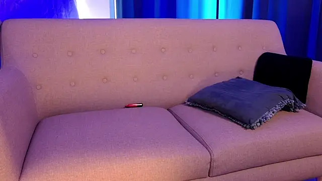 Snapshot of Liam_V chatting on November 4, 12:37 pm Liam V online show from November 4, 12:37 pm