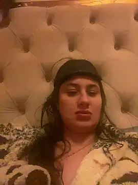 Snapshot of Flossy_Vettie chatting on March 17, 11:00 pm Flossy Vettie online show from March 17, 11:00 pm