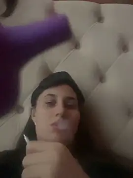 Snapshot of Flossy_Vettie chatting on November 9, 1:53 pm Flossy Vettie online show from November 9, 1:53 pm