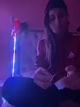 Snapshot of Flossy_Vettie chatting on November 18, 3:27 pm Flossy Vettie online show from November 18, 3:27 pm