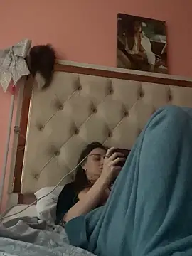 Snapshot of Flossy_Vettie chatting on November 23, 2:17 pm Flossy Vettie online show from November 23, 2:17 pm