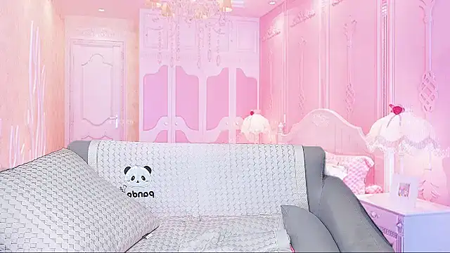 Snapshot of Giuliam chatting on November 2, 1:02 pm Giuliam online show from November 2, 1:02 pm