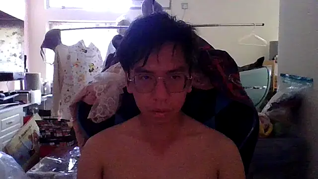 Snapshot of charlie_xdd chatting on March 10, 10:04 am charlie xdd online show from March 10, 10:04 am