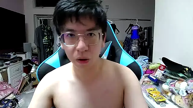 Snapshot of charlie_xdd chatting on March 27, 1:22 pm charlie xdd online show from March 27, 1:22 pm