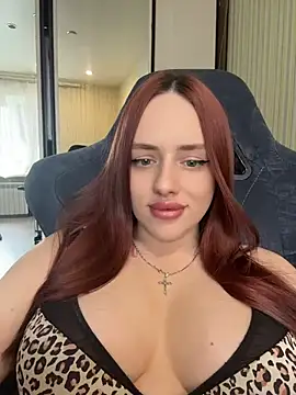 Lisaaan online show from June 21, 10:51 am