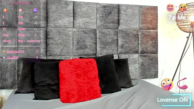 Snapshot of SusanRodriguez_ chatting on January 7, 8:31 pm SusanRodriguez  online show from January 7, 8:31 pm