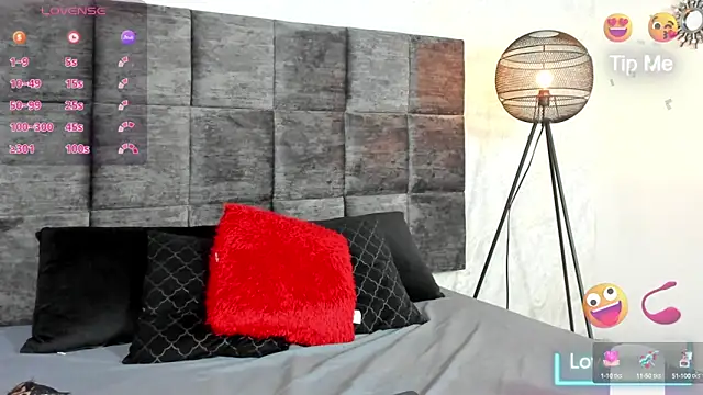 Snapshot of SusanRodriguez_ chatting on February 11, 7:59 pm SusanRodriguez  online show from February 11, 7:59 pm