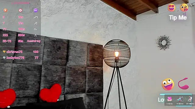 Snapshot of SusanRodriguez_ chatting on February 27, 10:09 pm SusanRodriguez  online show from February 27, 10:09 pm