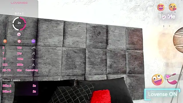 Snapshot of SusanRodriguez_ chatting on March 4, 10:05 pm SusanRodriguez  online show from March 4, 10:05 pm