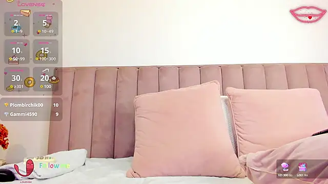 Snapshot of CristinSexy chatting on March 8, 1:25 pm CristinSexy online show from March 8, 1:25 pm