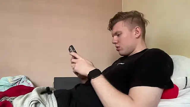 Snapshot of sexybooii6968 chatting on October 23, 7:40 am sexybooii6968 online show from October 23, 7:40 am