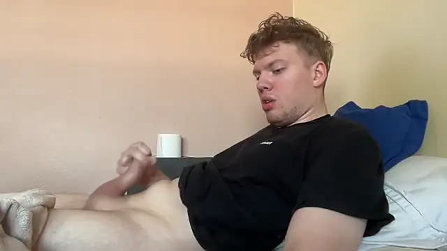 Snapshot of sexybooii6968 chatting on March 16, 7:12 am sexybooii6968 online show from March 16, 7:12 am