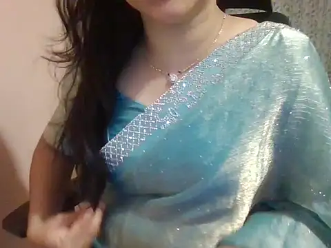 Snapshot of Pinky_4 chatting on March 12, 6:33 pm Pinky 4 online show from March 12, 6:33 pm